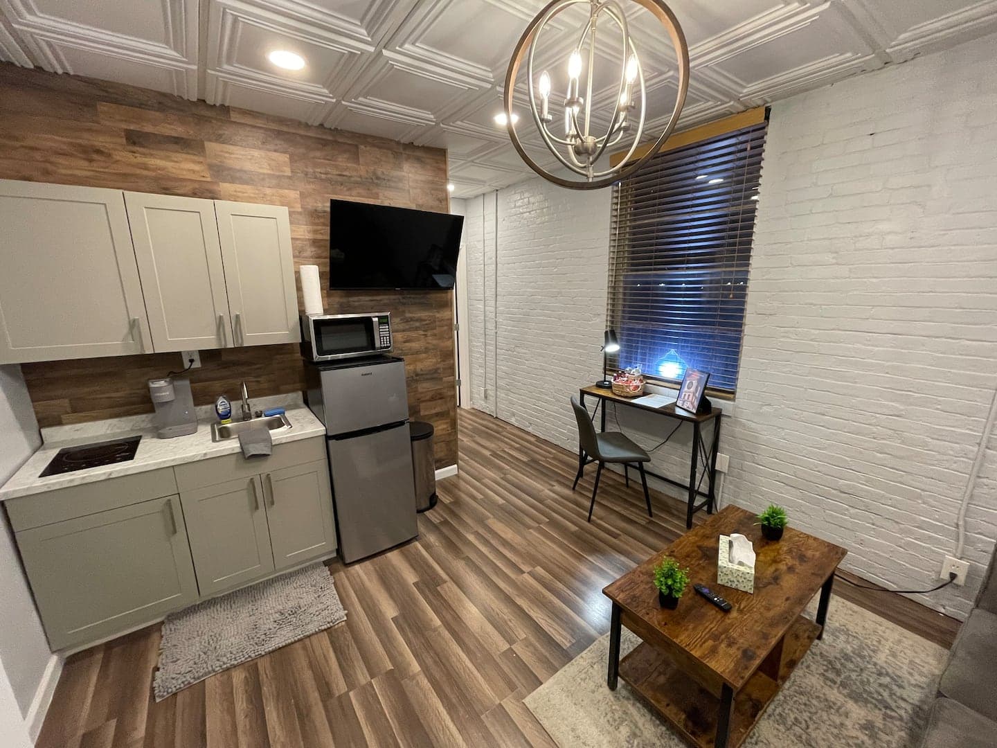 Suite 209